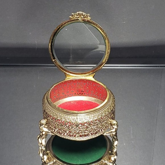 Hollywood Regency Ormolu Filigree Cherub Glass Lidded Vanity Box (Vintage) - Picture 1 of 10